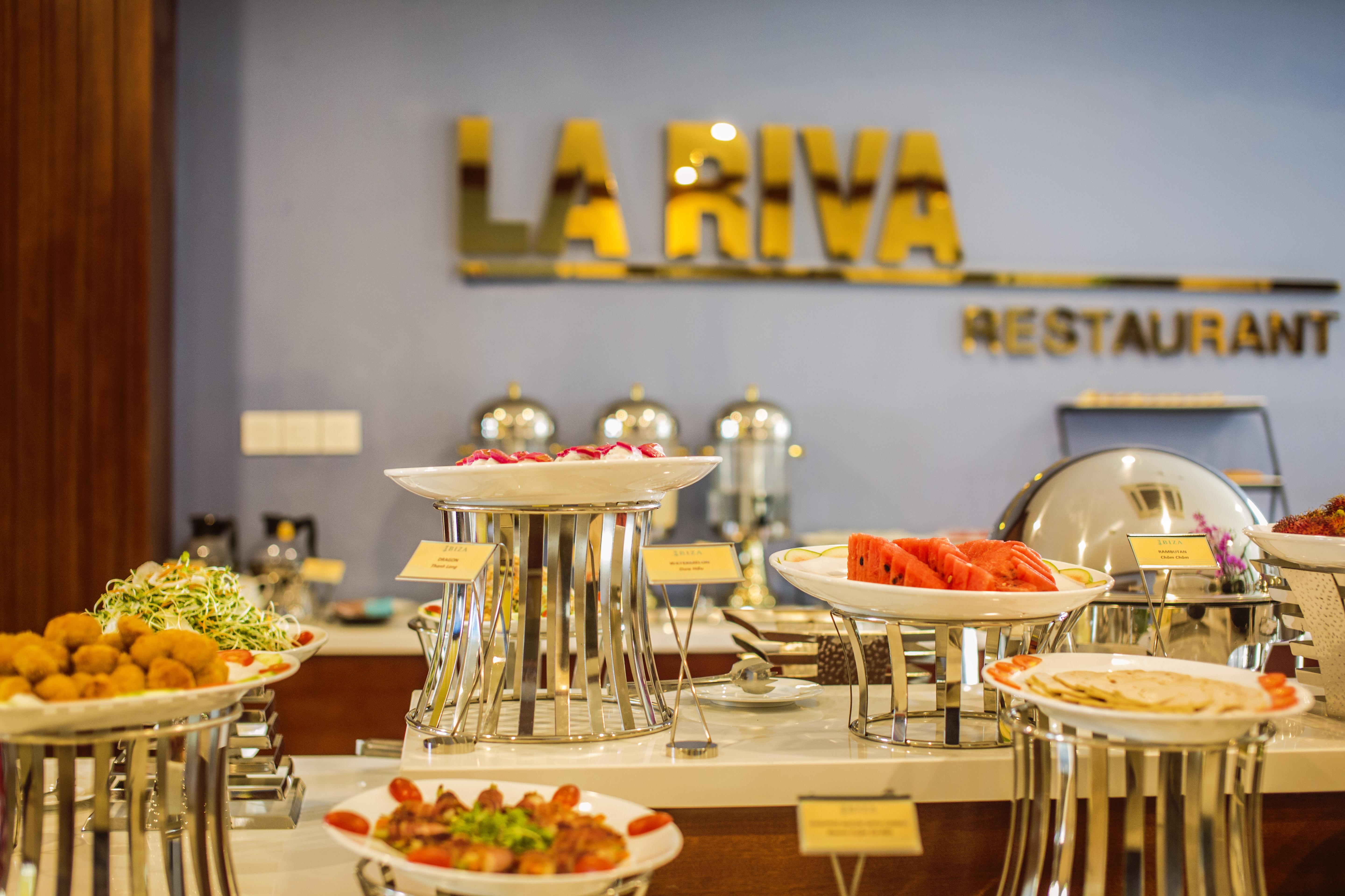 Ibiza Riverfront Da Nang Hotel Powered By Aston Екстер'єр фото