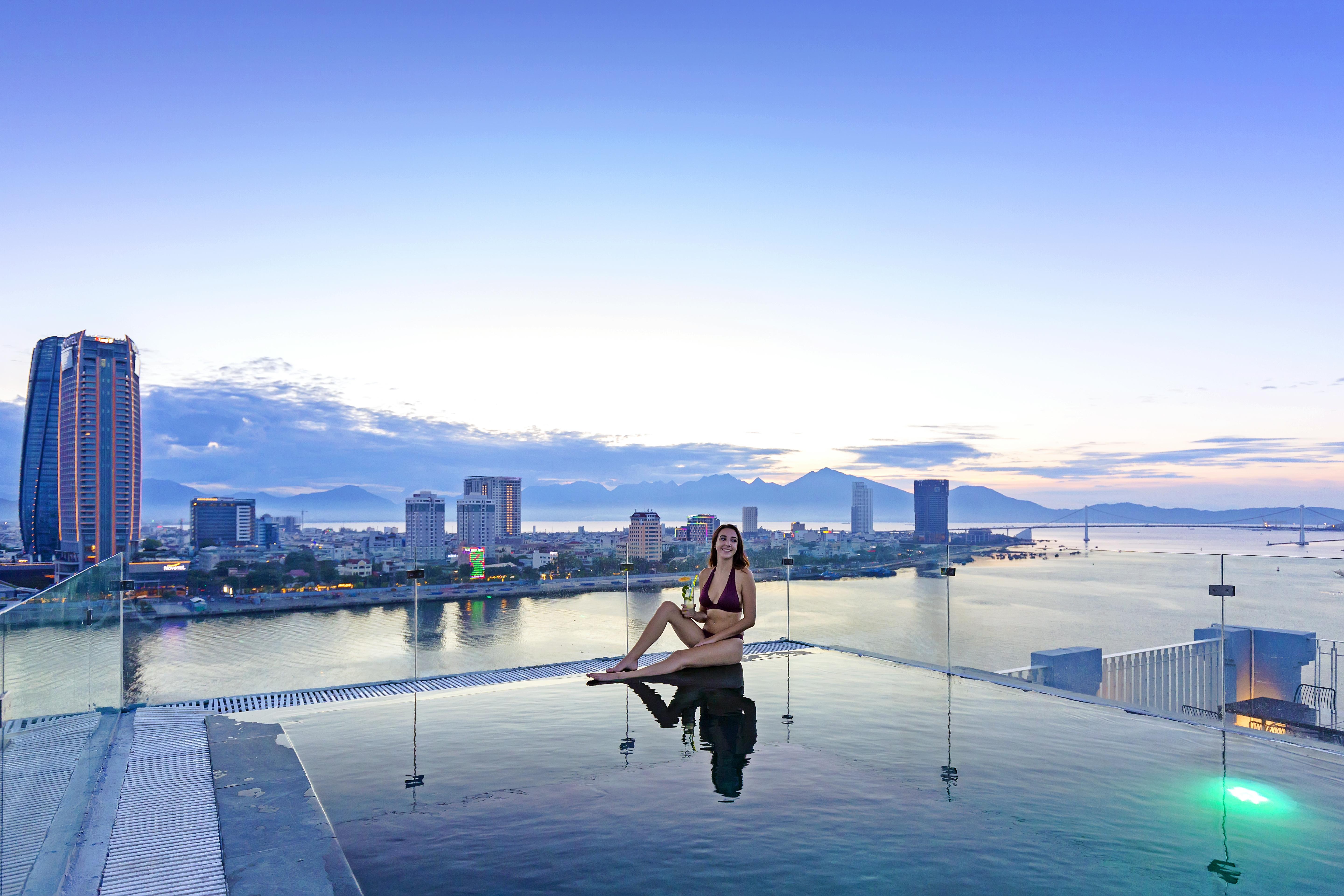 Ibiza Riverfront Da Nang Hotel Powered By Aston Екстер'єр фото