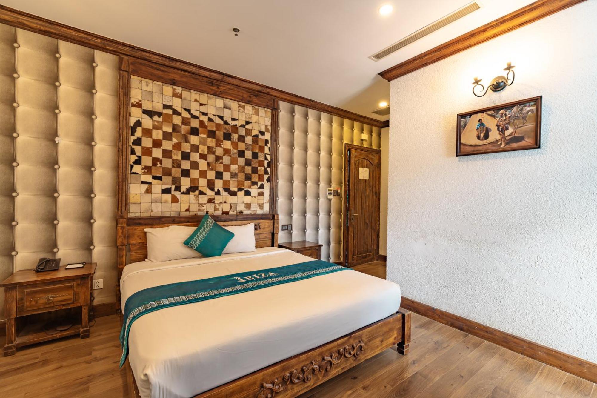 Ibiza Riverfront Da Nang Hotel Powered By Aston Екстер'єр фото