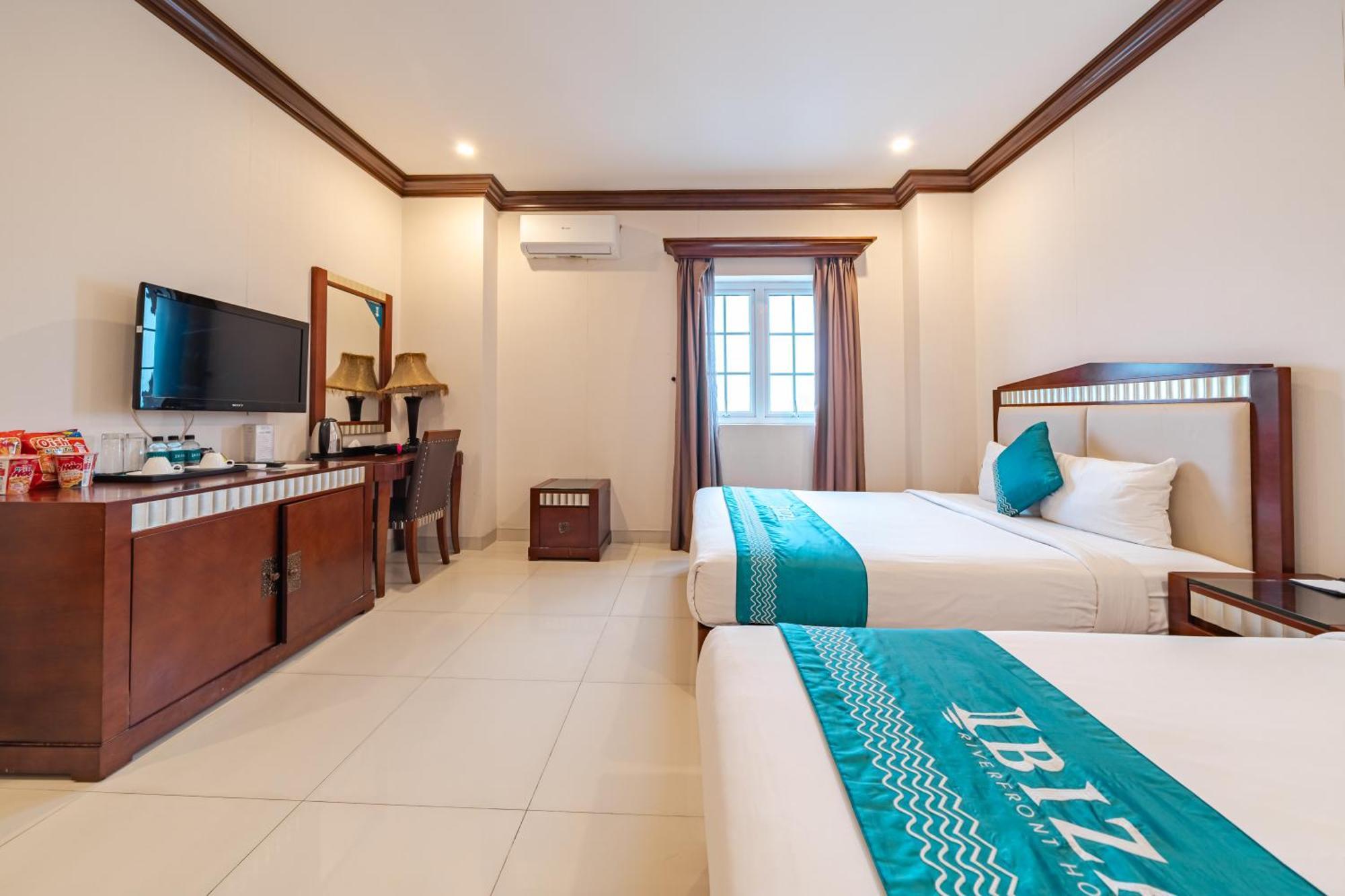 Ibiza Riverfront Da Nang Hotel Powered By Aston Екстер'єр фото